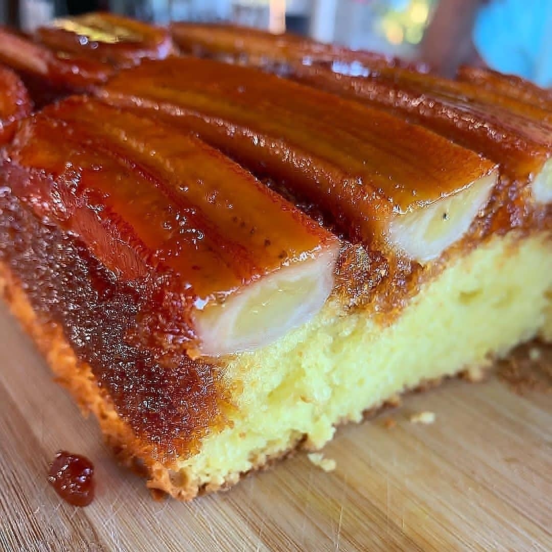 Bolo de Banana Caramelada: Simples e Irresistível