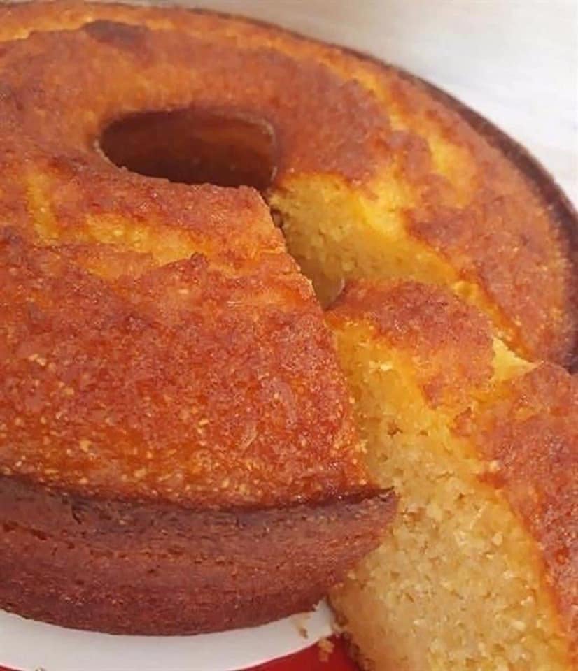 Receita de Bolo de Baunilha Clássico: Simples, Saboroso e Versátil