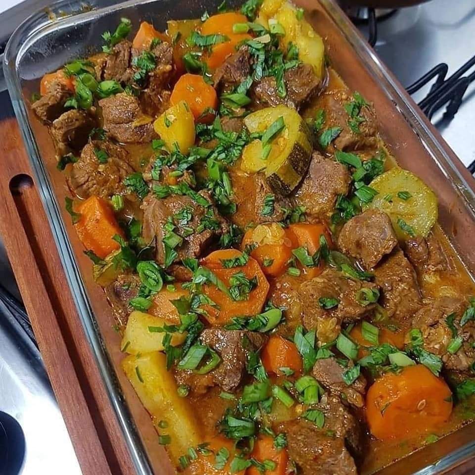 Carne Assada Tradicional de Panela: Um Prato Reconfortante e Saboroso