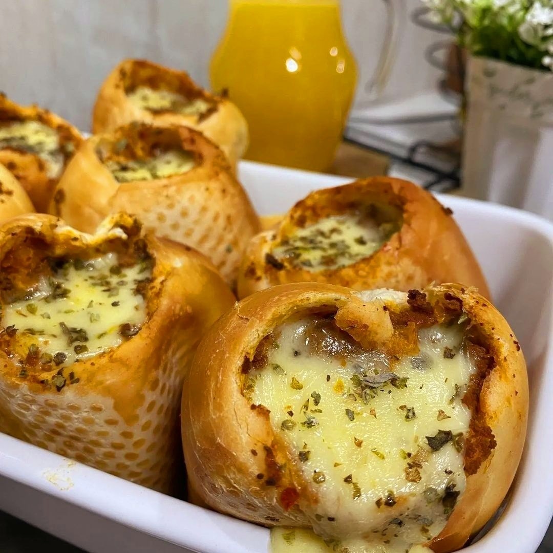 Buraco Quente: Um Sanduíche Saboroso que Abraça o Coração