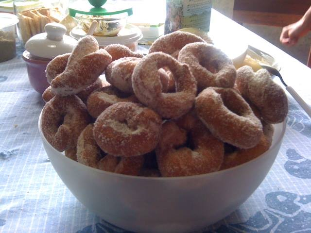 Rosquinhas Rápidas: Um Doce Caseiro e Aconchegante