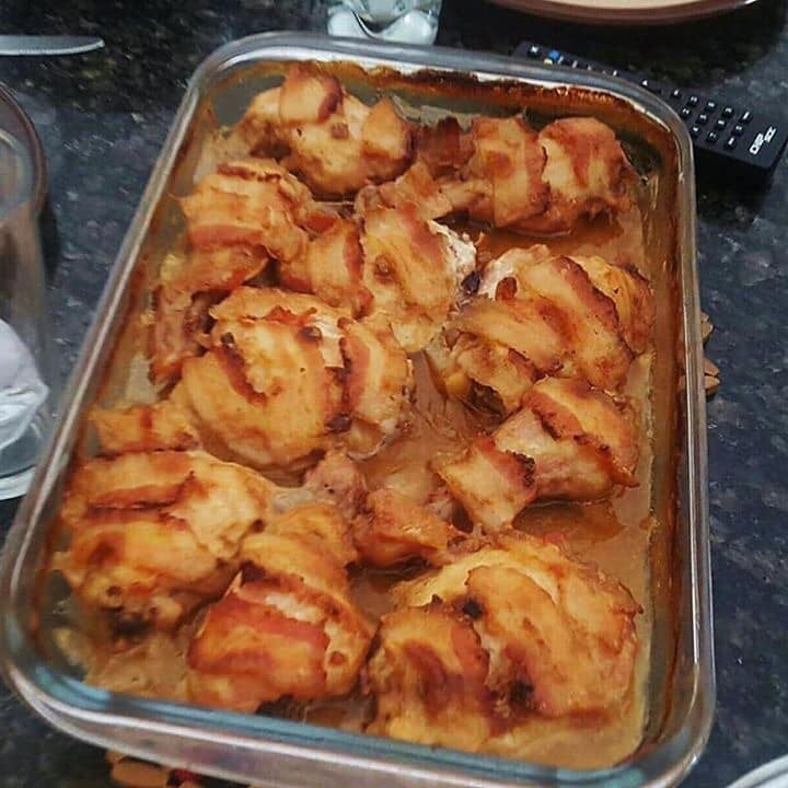 Frango com Bacon e Cerveja Maravilhoso: Um Prato Suculento e Cheio de Sabor