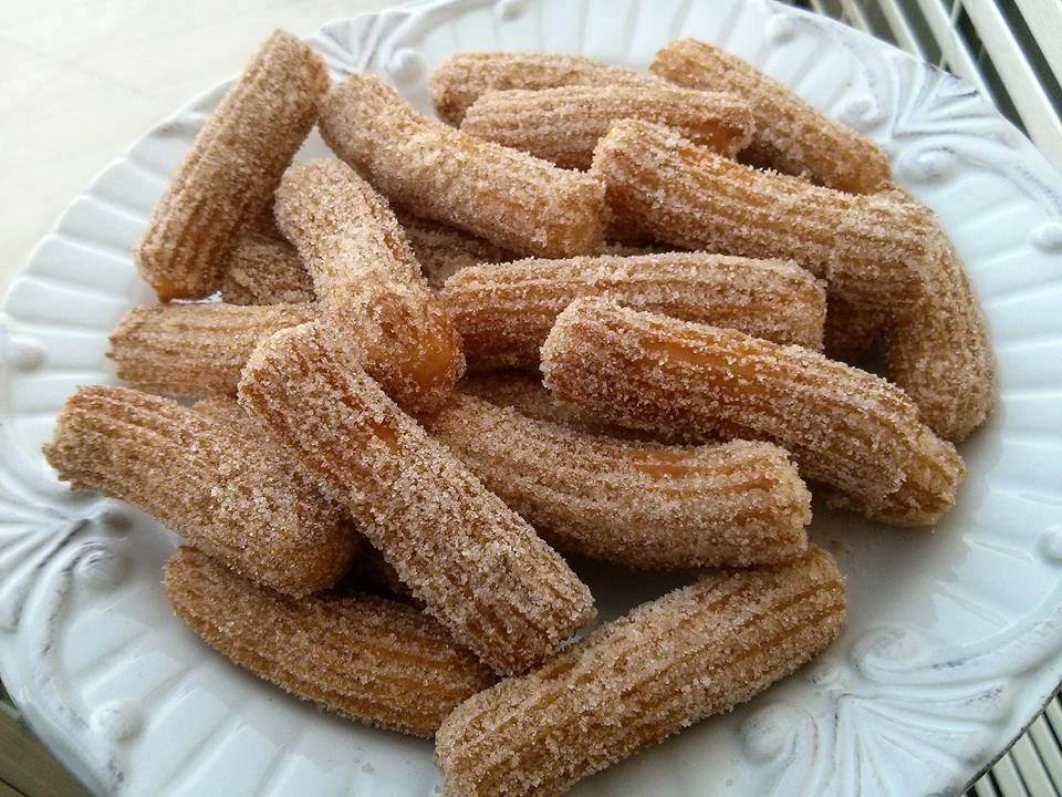 Mini Churros: Um Doce Crocante que Aquece o Coração