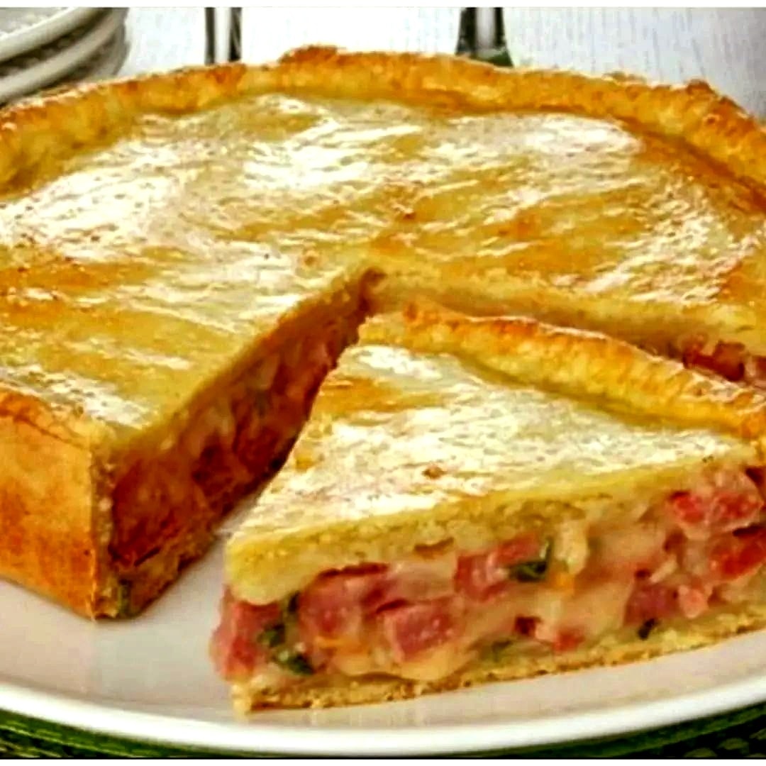 Torta Super Cremosa de Calabresa: Um Sabor que Abraça