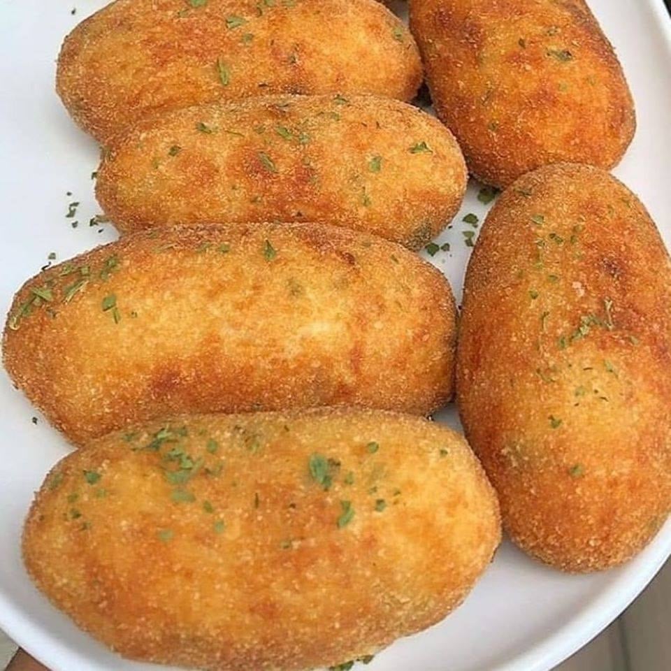 Bolinho de Bacalhau Delicioso: Um Clássico Crocante e Saboroso