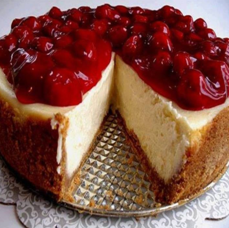 Receita de Cheesecake Americana Tradicional com Calda de Frutas Vermelhas