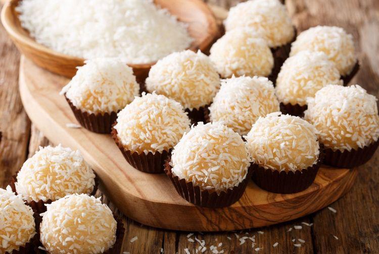 Beijinho: Um Doce Brasileiro Irresistível e Cremoso