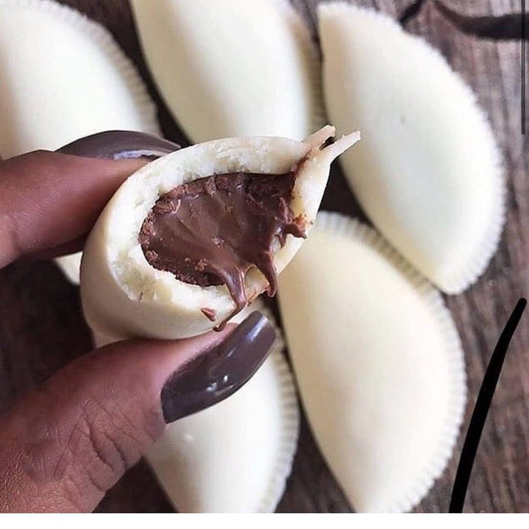 Pastel de Leite Ninho com Nutella: Uma Sobremesa Cremosa e Irresistível