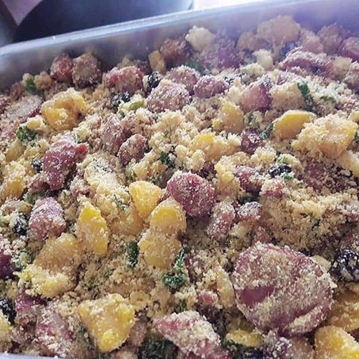 Farofa com Bacon, Ovos e Banana da Terra: Um Acompanhamento Irresistível