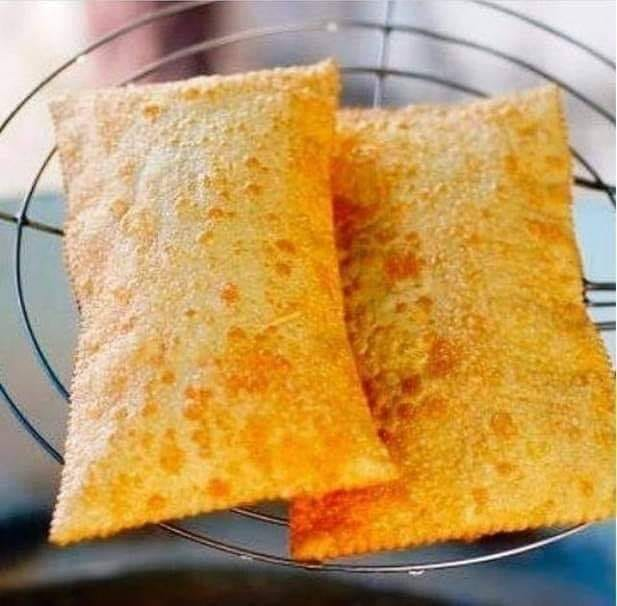 Massa de Pastel de Feira: Crocância e Sabor Caseiro