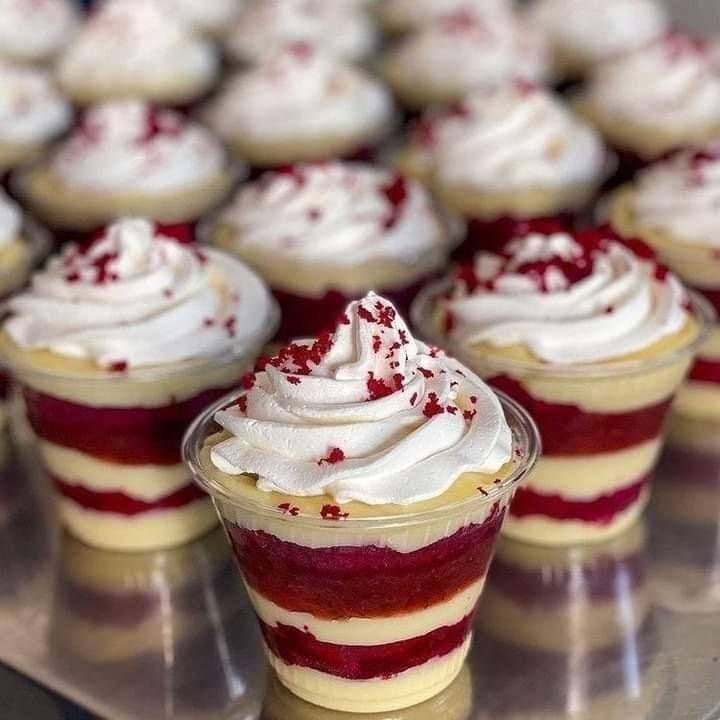 Bolo no Pote Red Velvet: Uma Sobremesa Elegante e Cremosa