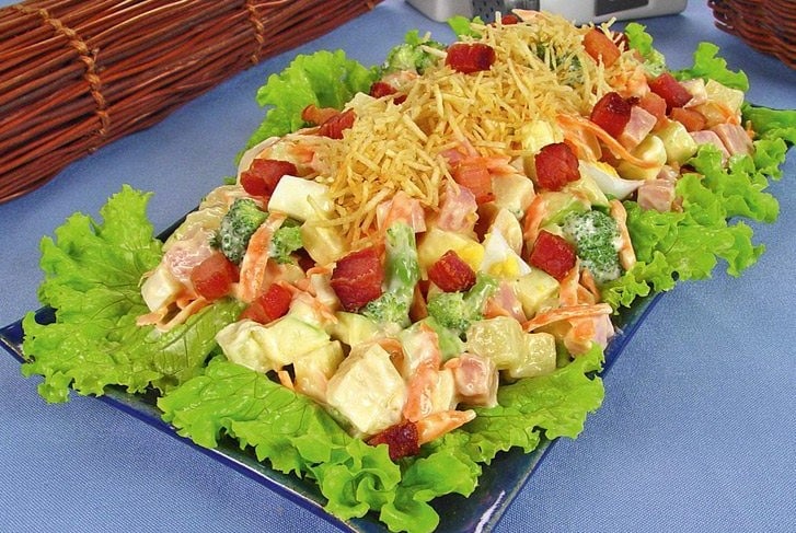 Salpicão de Lombo: Uma Salada Cremosa e Cheia de Sabor Brasileiro