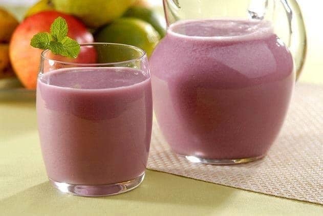 Espanhola: Uma Bebida Refrescante de Abacaxi com Vinho