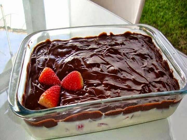 Morangos do Amor: Uma Sobremesa Romântica e Deliciosa