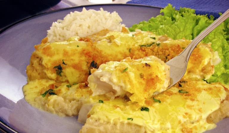 Filé de Peixe Gratinado: Uma Receita Rápida e Saborosa para Impressionar